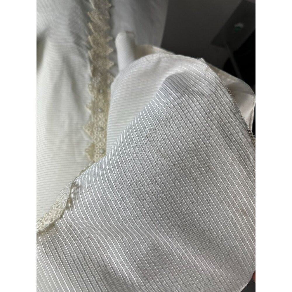 Vintage 1960s Wedding Gown Off White High Neck Renaissance Cape Train Mod Small - Picture 6 of 11